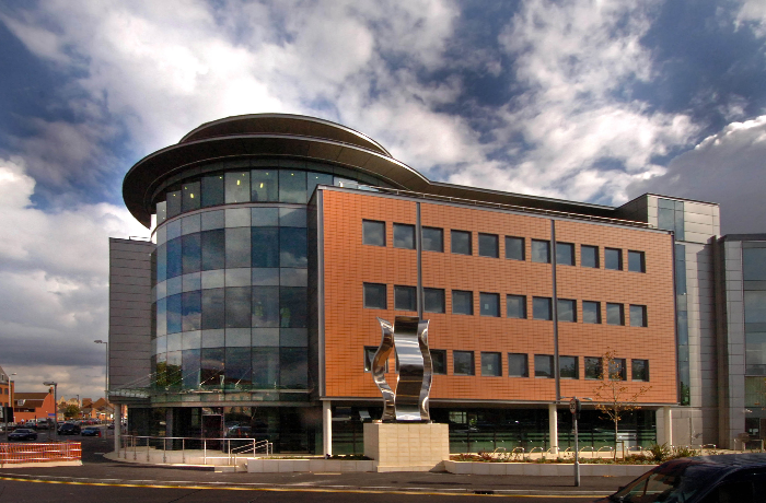 Commercial | Avi Contracts Ltd