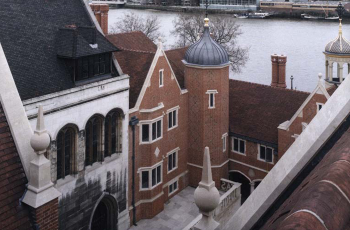 Commercial | Avi Contracts Ltd